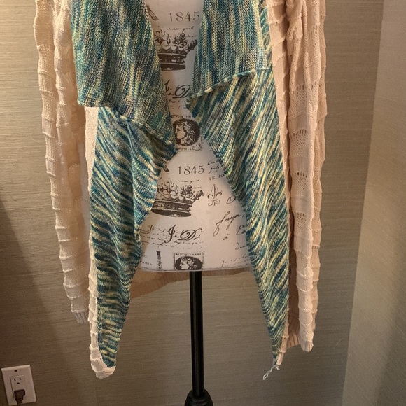 🧶 Slouchy, Cozy, & Kinda Mysterious 🧶 Loose Fit Hooded Sweater – Size M 😌🖤🌧 - Picture 8 of 9